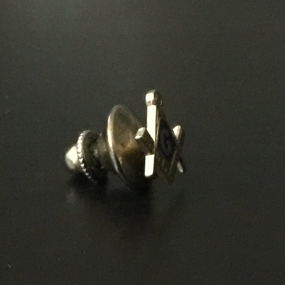 Freemasons Lapel Pin - Picture 3 of 4